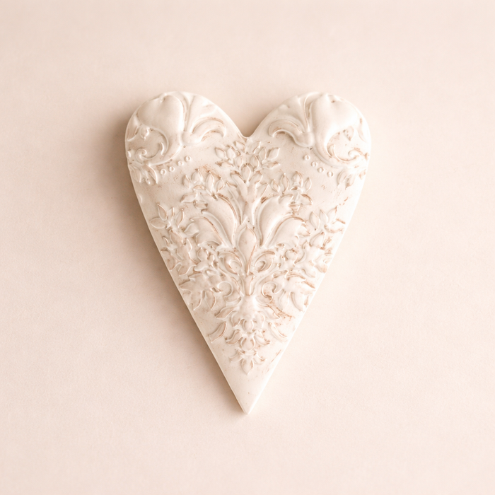 FY31 MOLDURA CORAZON LARGO RELIEVE ANI ARTS 9CM