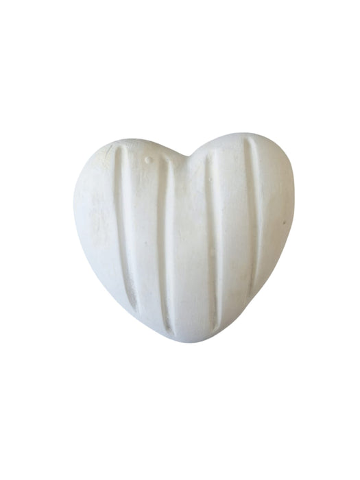 20412 CORAZON RALLADO SIN ALAS 12X11CM