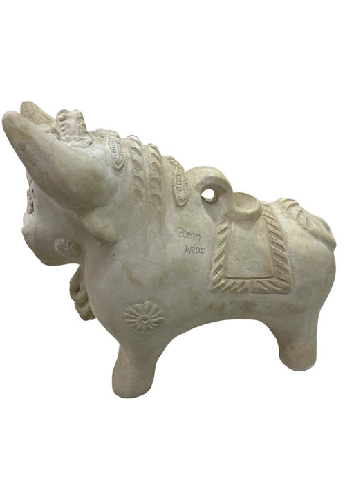 ZOO147 TORO PUCARA 28X30CM